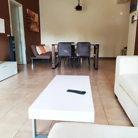 Between Sea And Mountain Apartment San Giovanni La Punta